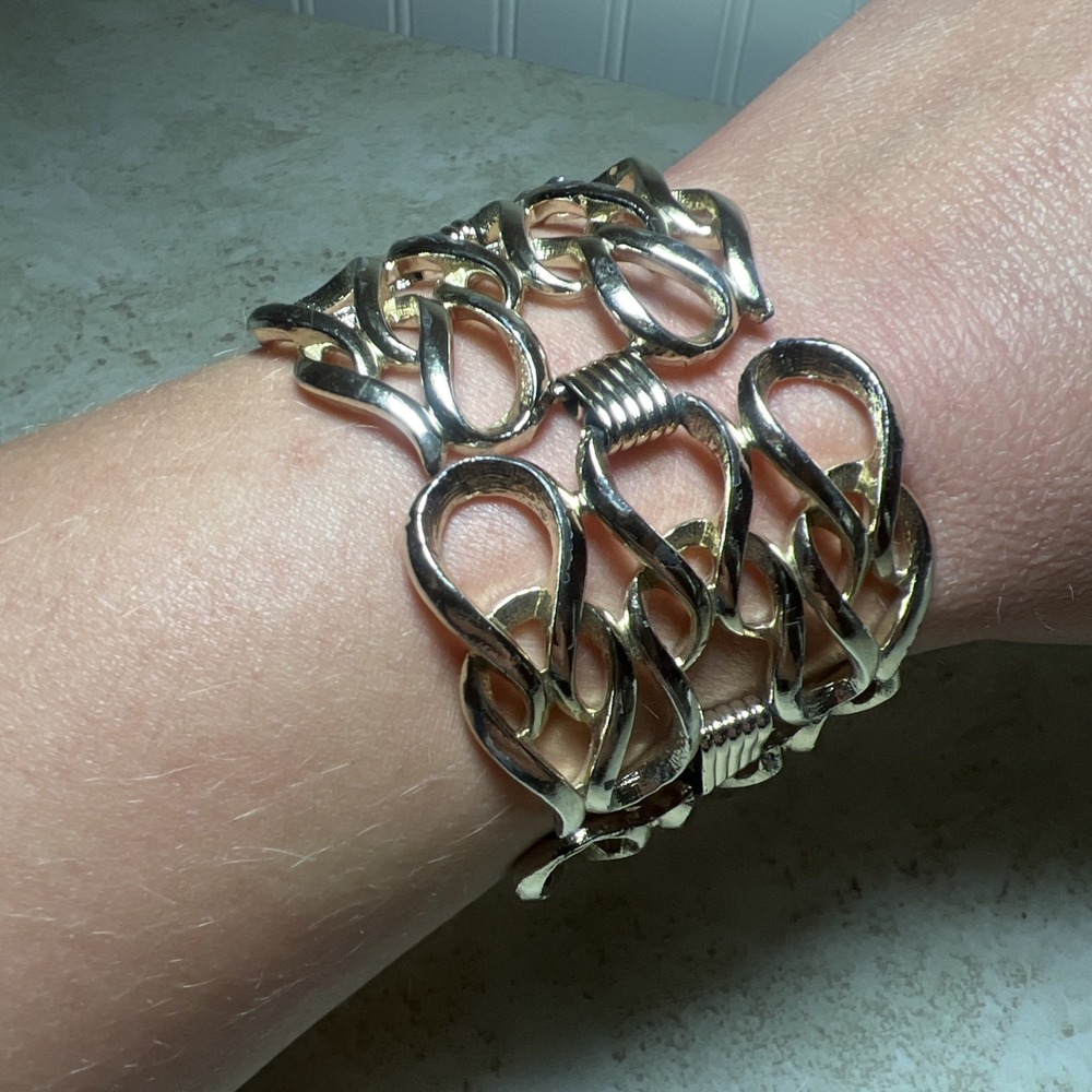 Sarah Coventry 1959 VTG Town & Country Demi-Parure Gold-tone Cuff Bracelet 7"3/4